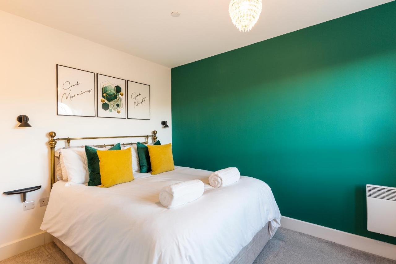 City Centre - Free Parking - Stylish 2 Bedroom Apartment Бристоль Экстерьер фото
