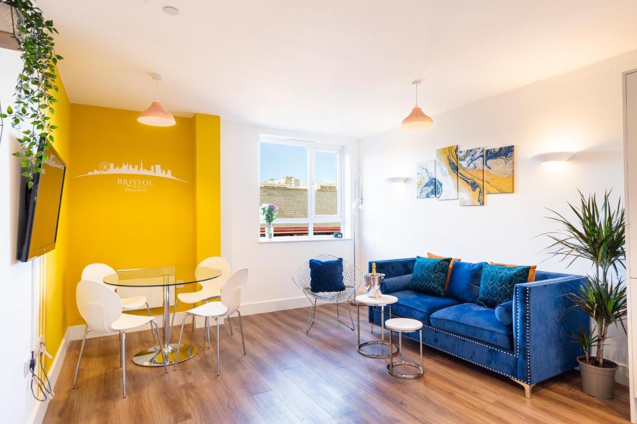 City Centre - Free Parking - Stylish 2 Bedroom Apartment Бристоль Экстерьер фото