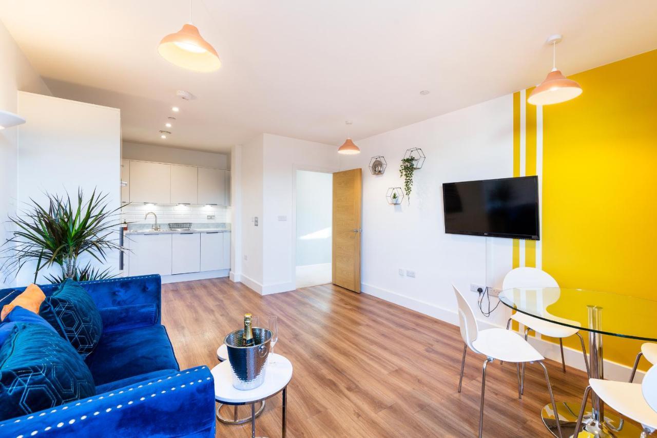 City Centre - Free Parking - Stylish 2 Bedroom Apartment Бристоль Экстерьер фото