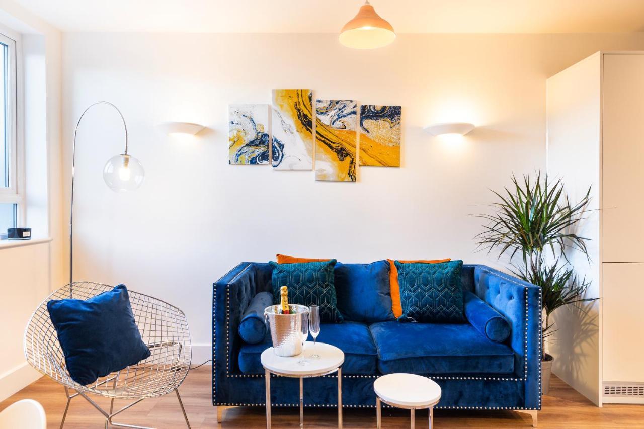 City Centre - Free Parking - Stylish 2 Bedroom Apartment Бристоль Экстерьер фото